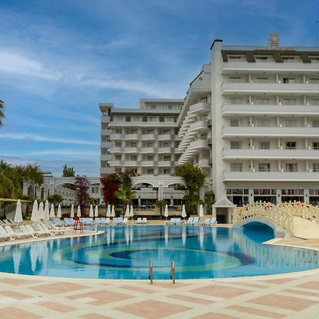 Holiday Garden Resort 欧库卡拉 外观 照片