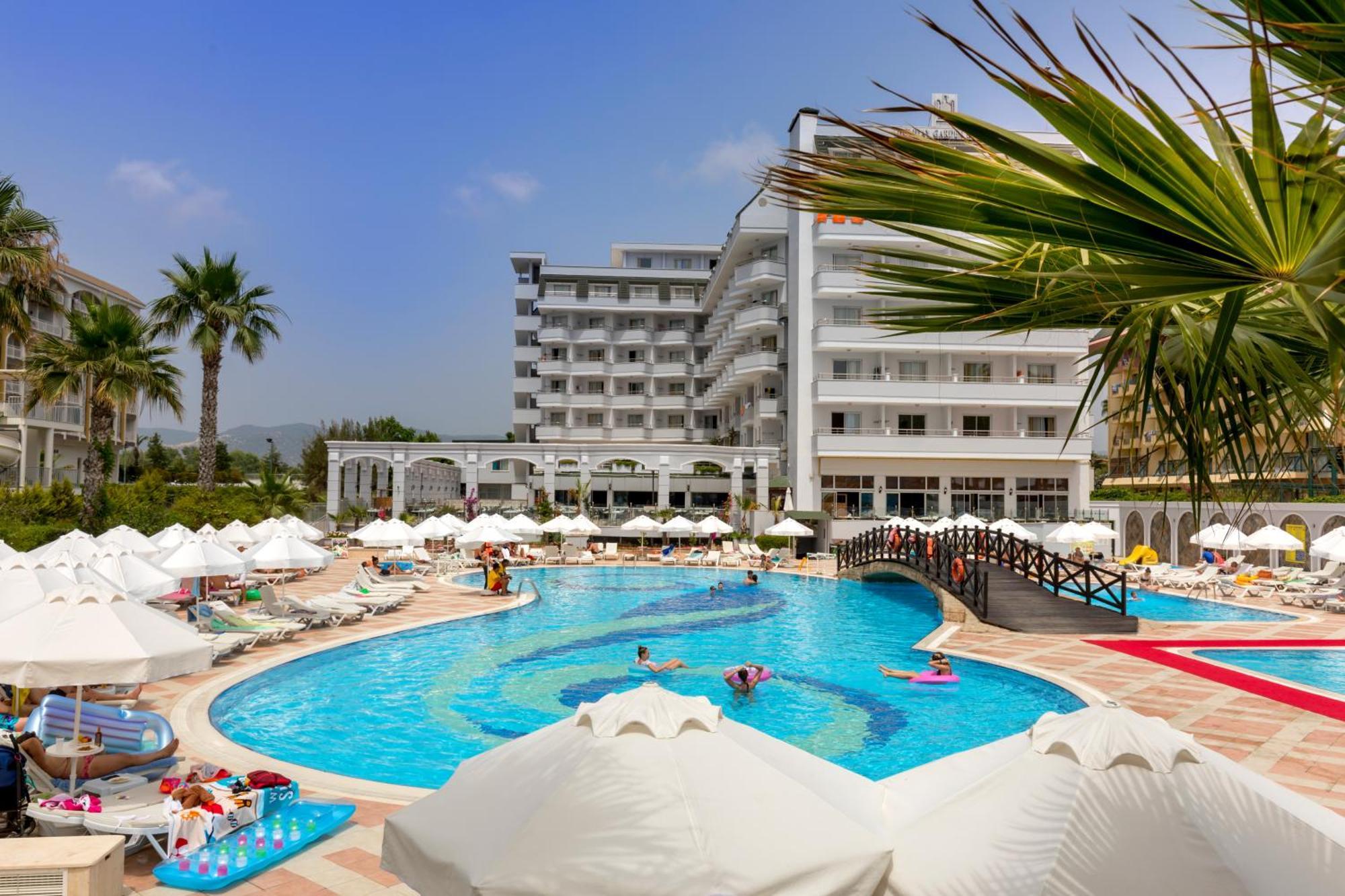 Holiday Garden Resort 欧库卡拉 外观 照片