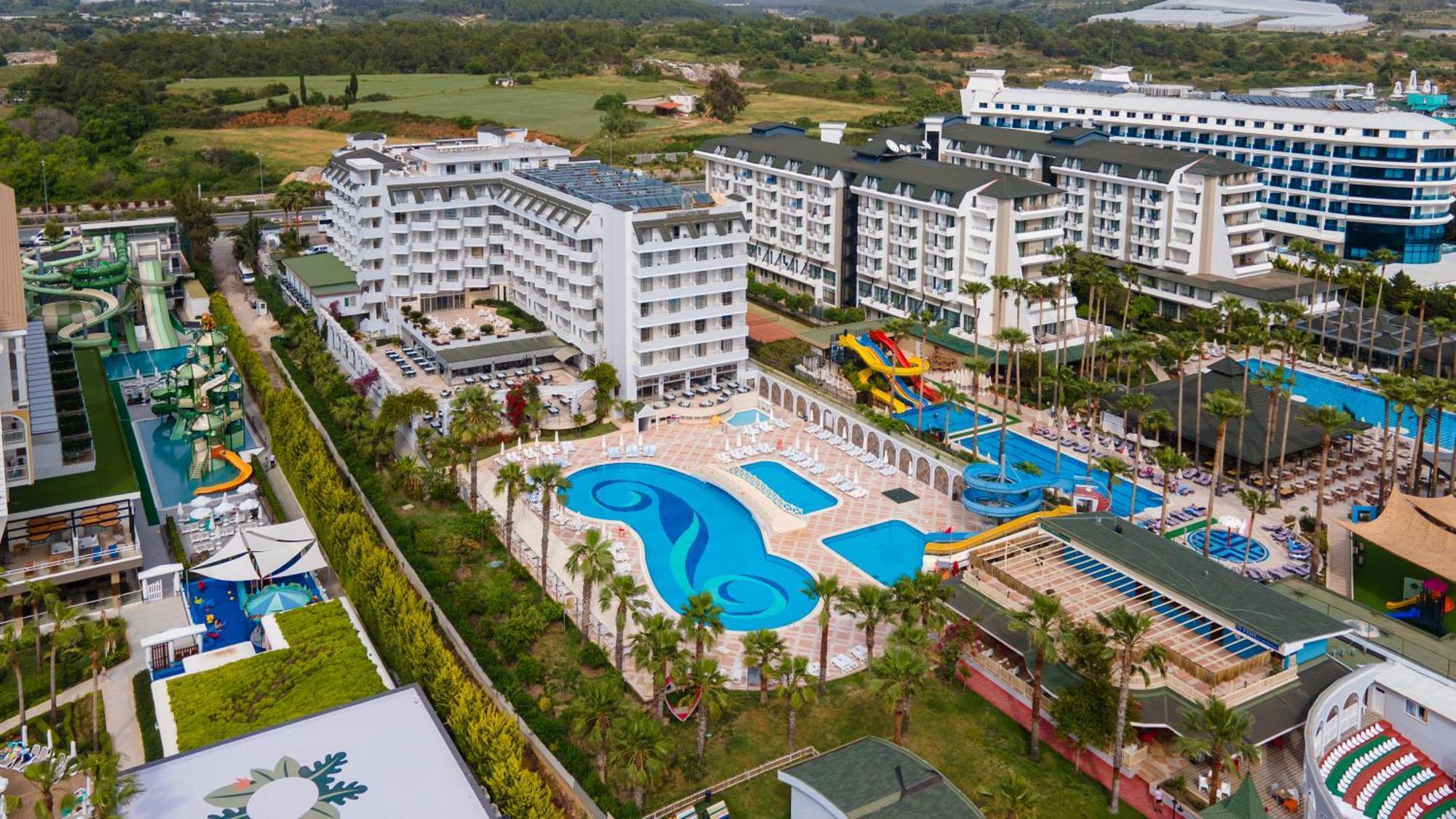 Holiday Garden Resort 欧库卡拉 外观 照片