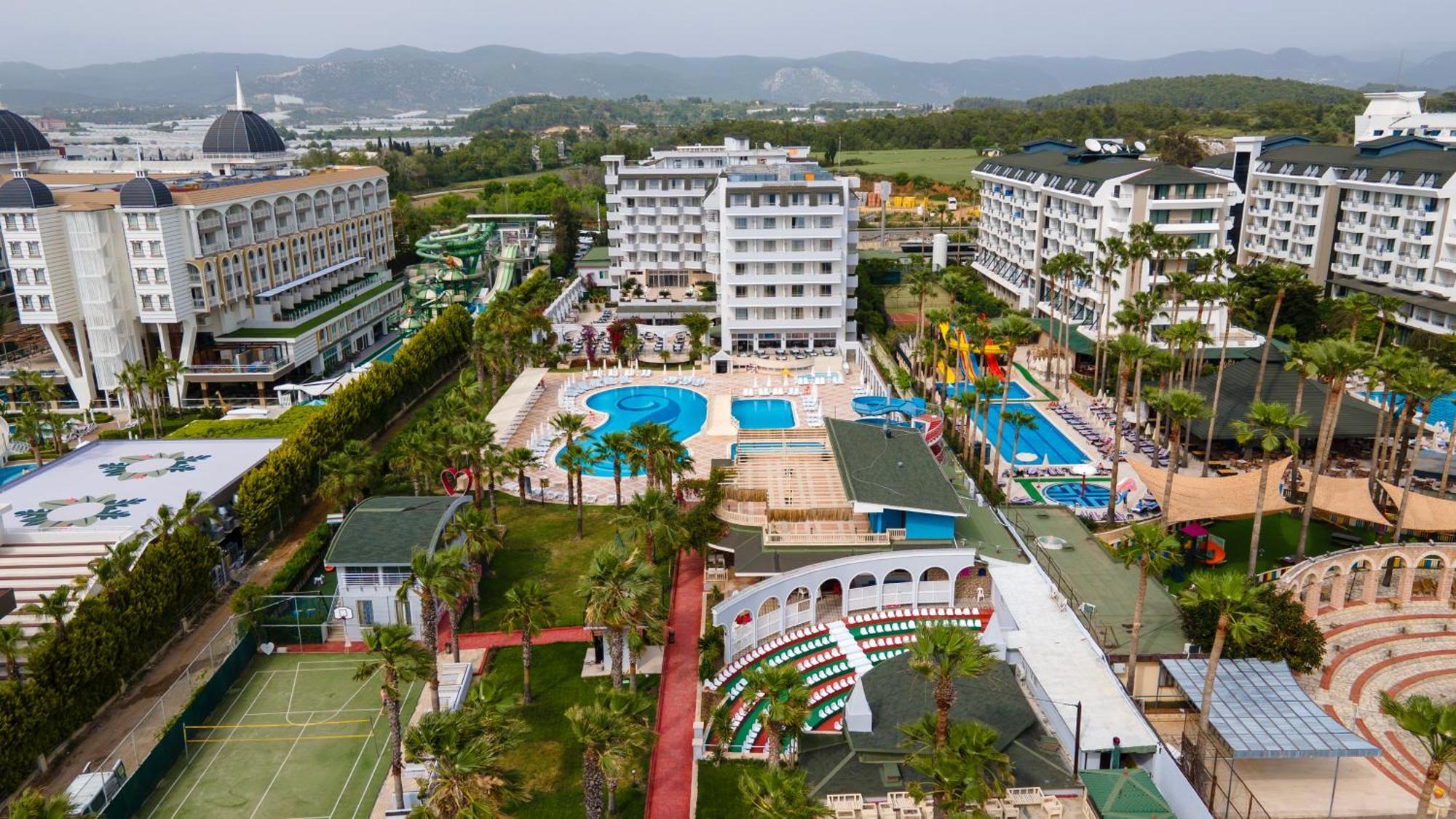 Holiday Garden Resort 欧库卡拉 外观 照片