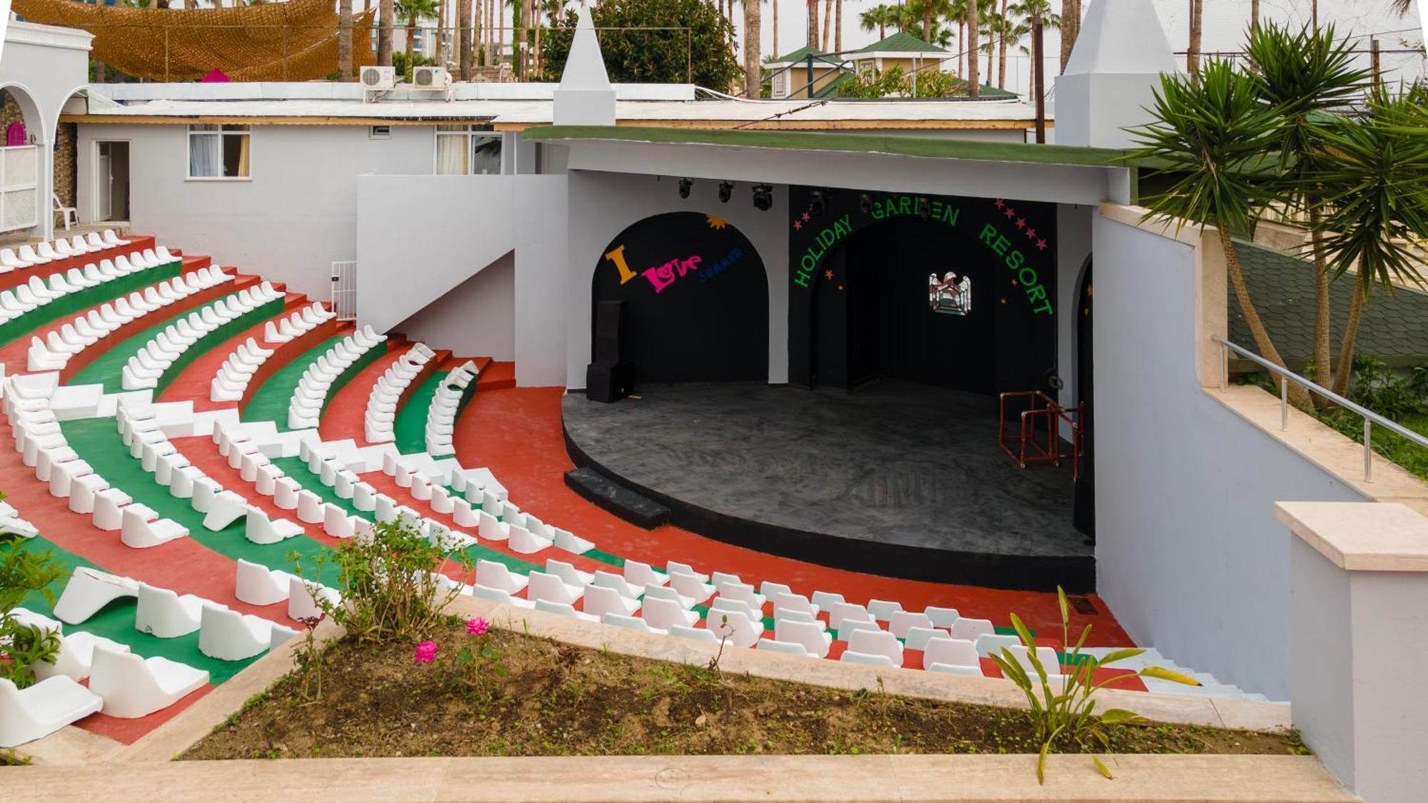 Holiday Garden Resort 欧库卡拉 外观 照片