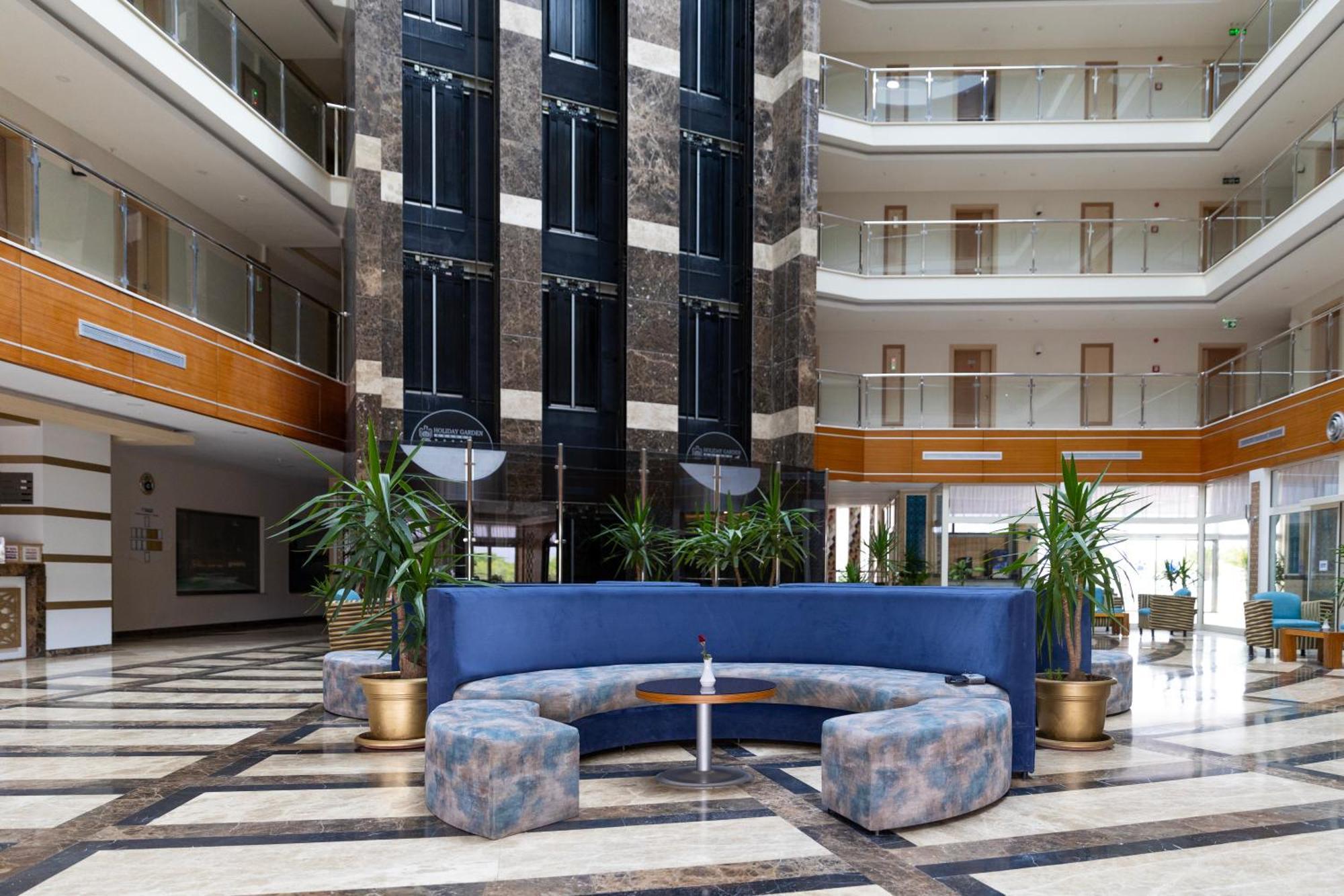 Holiday Garden Resort 欧库卡拉 外观 照片