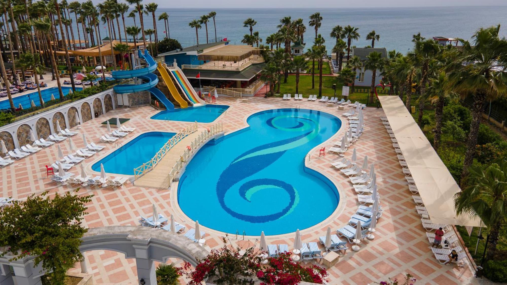 Holiday Garden Resort 欧库卡拉 外观 照片