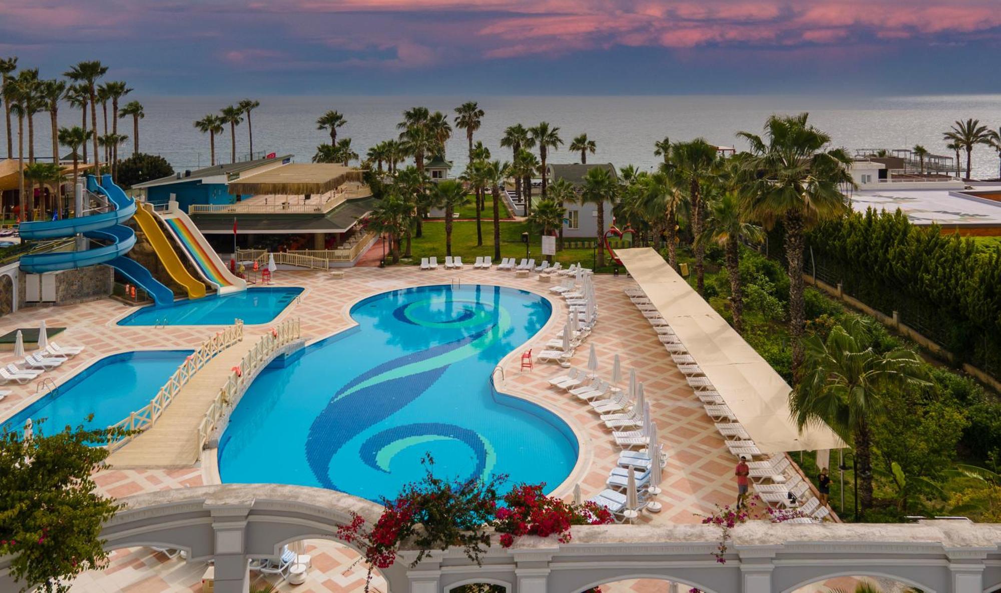 Holiday Garden Resort 欧库卡拉 外观 照片