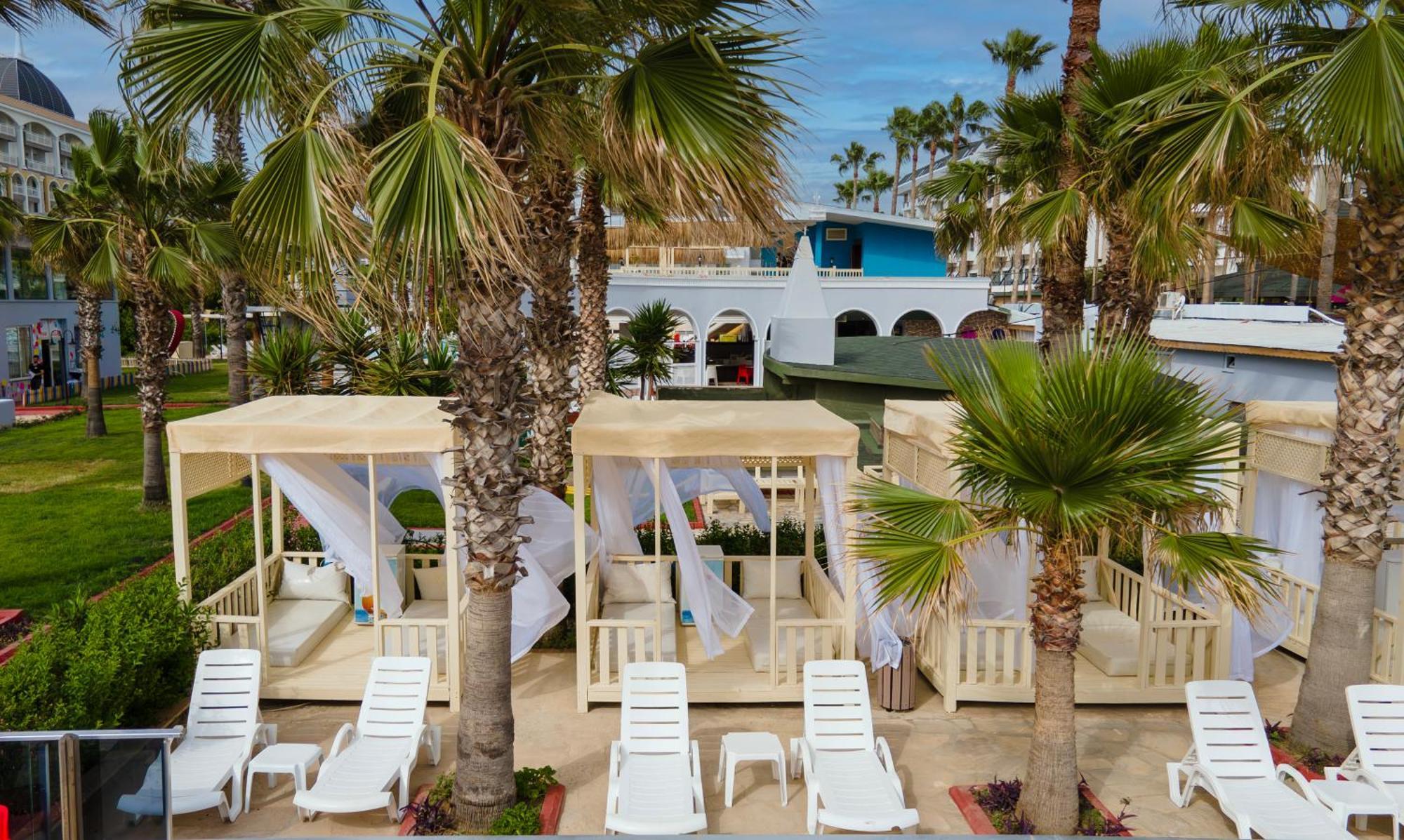 Holiday Garden Resort 欧库卡拉 外观 照片