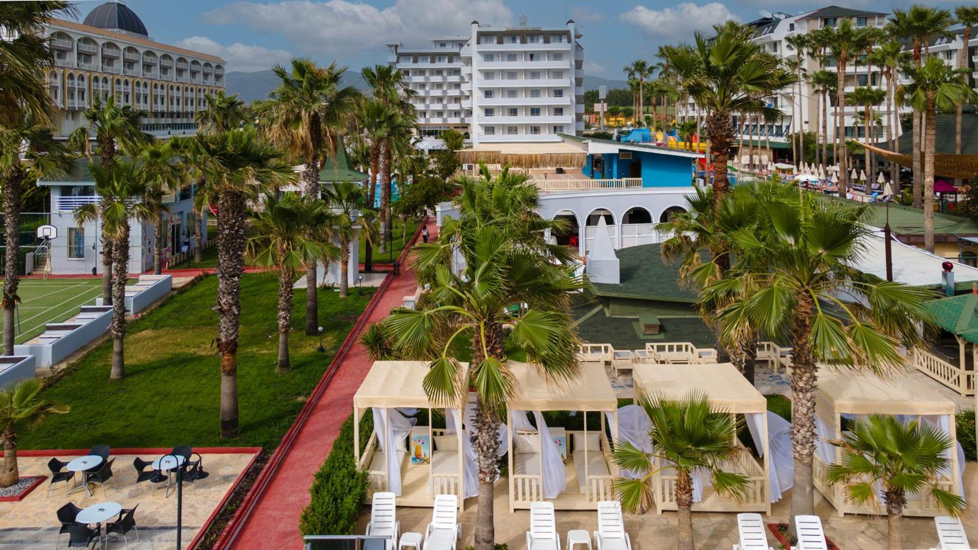 Holiday Garden Resort 欧库卡拉 外观 照片