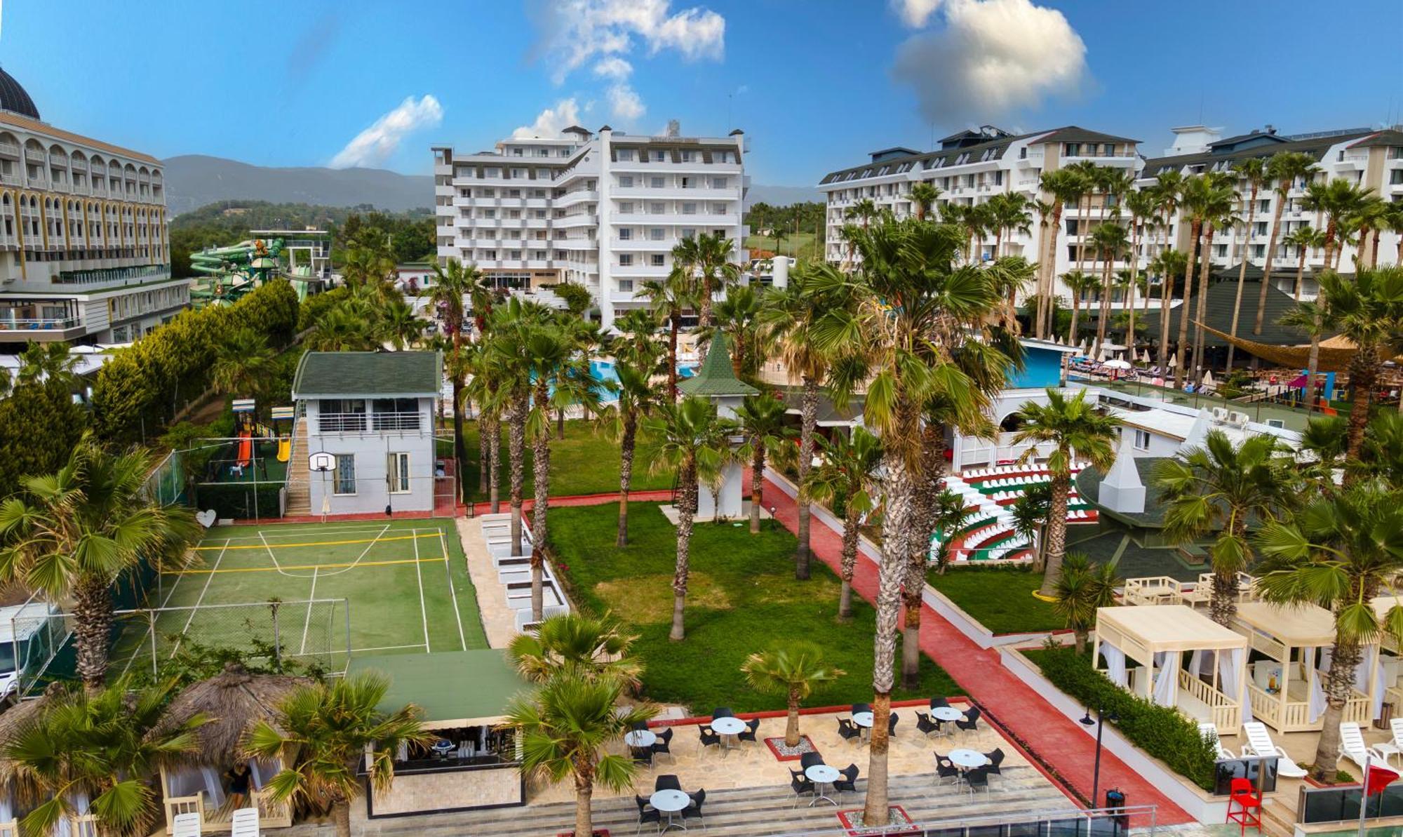 Holiday Garden Resort 欧库卡拉 外观 照片