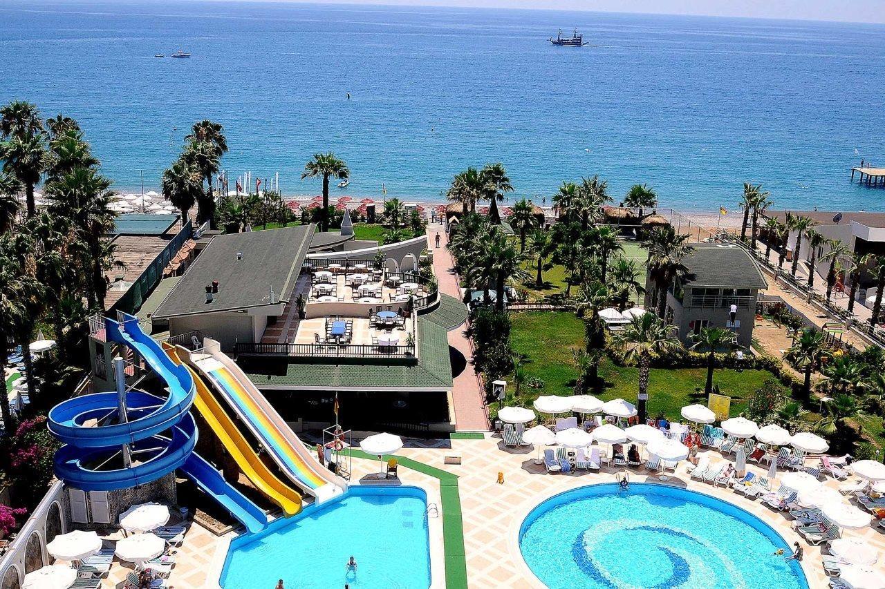 Holiday Garden Resort 欧库卡拉 外观 照片