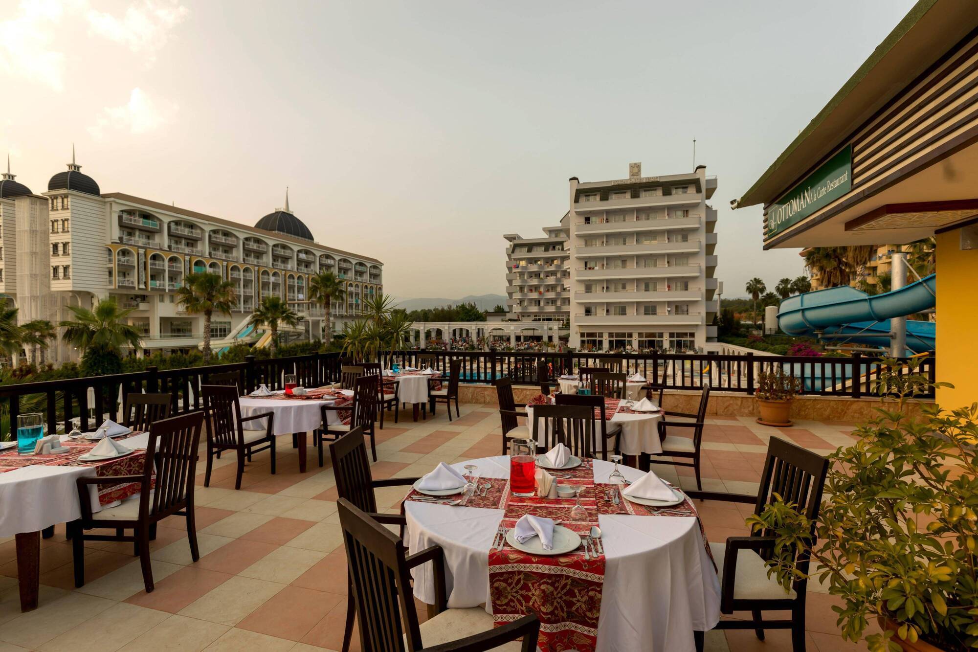 Holiday Garden Resort 欧库卡拉 外观 照片
