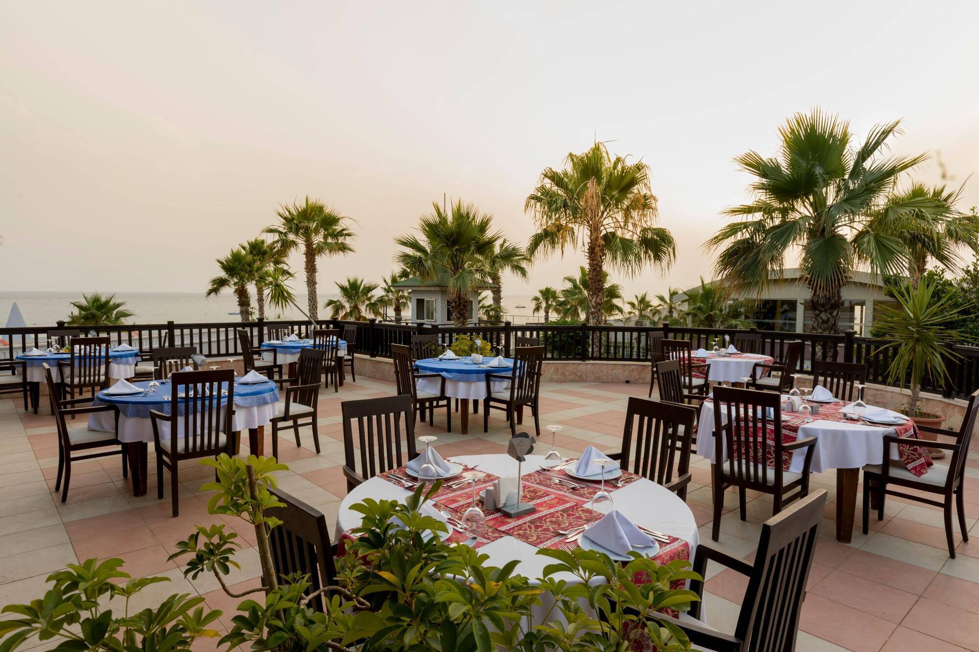 Holiday Garden Resort 欧库卡拉 外观 照片